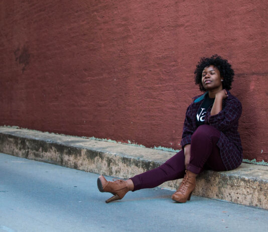 Obama is Holed Up Writing His Book On a South Pacific Island